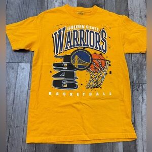 Golden State Warriors NBA Yellow Short Sleeve T-Shirt Men’s Medium 1946 Tilly’s